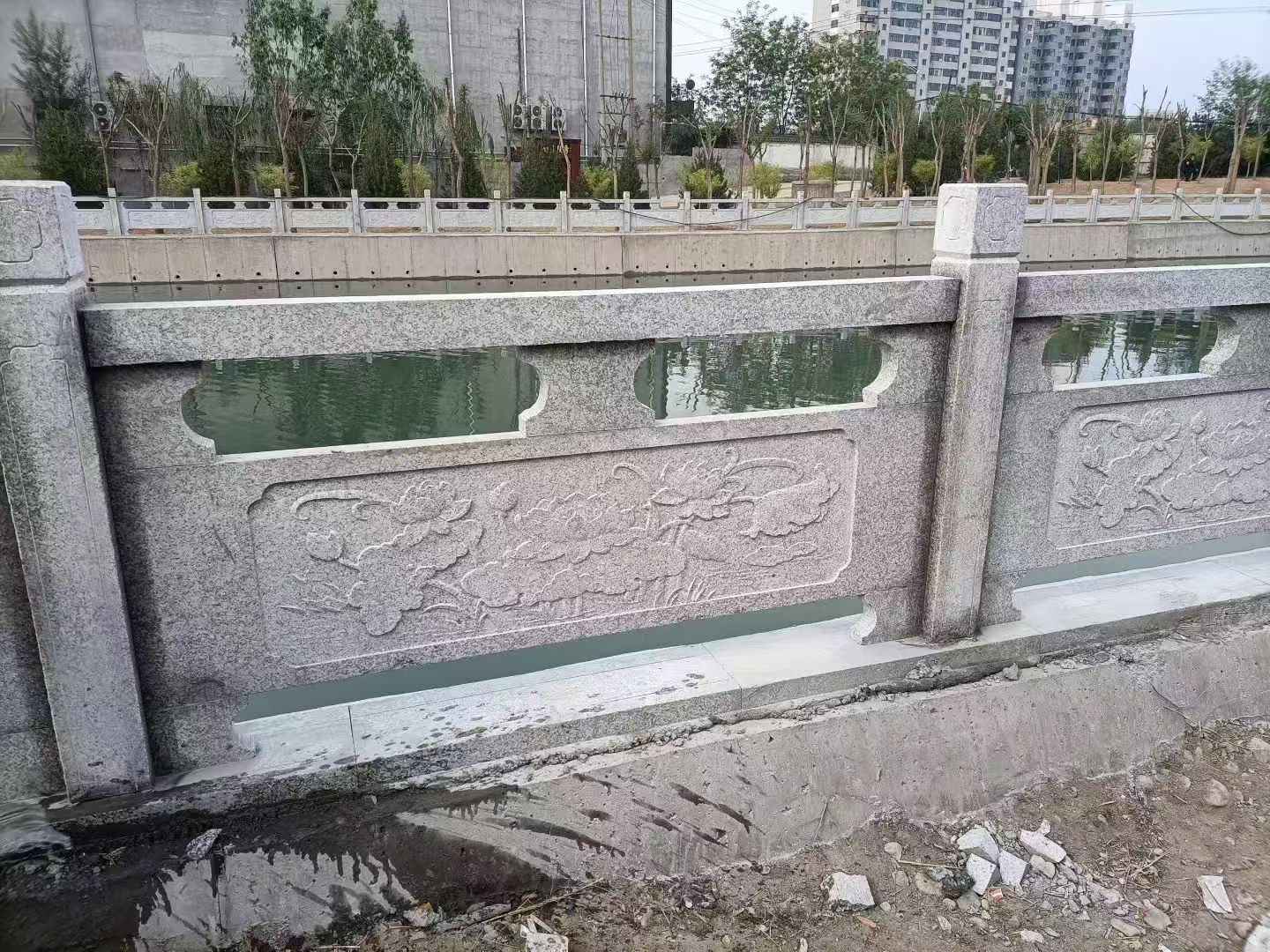 庆阳 芙蓉白大花桥梁、河道，石材栏杆、围栏、护栏